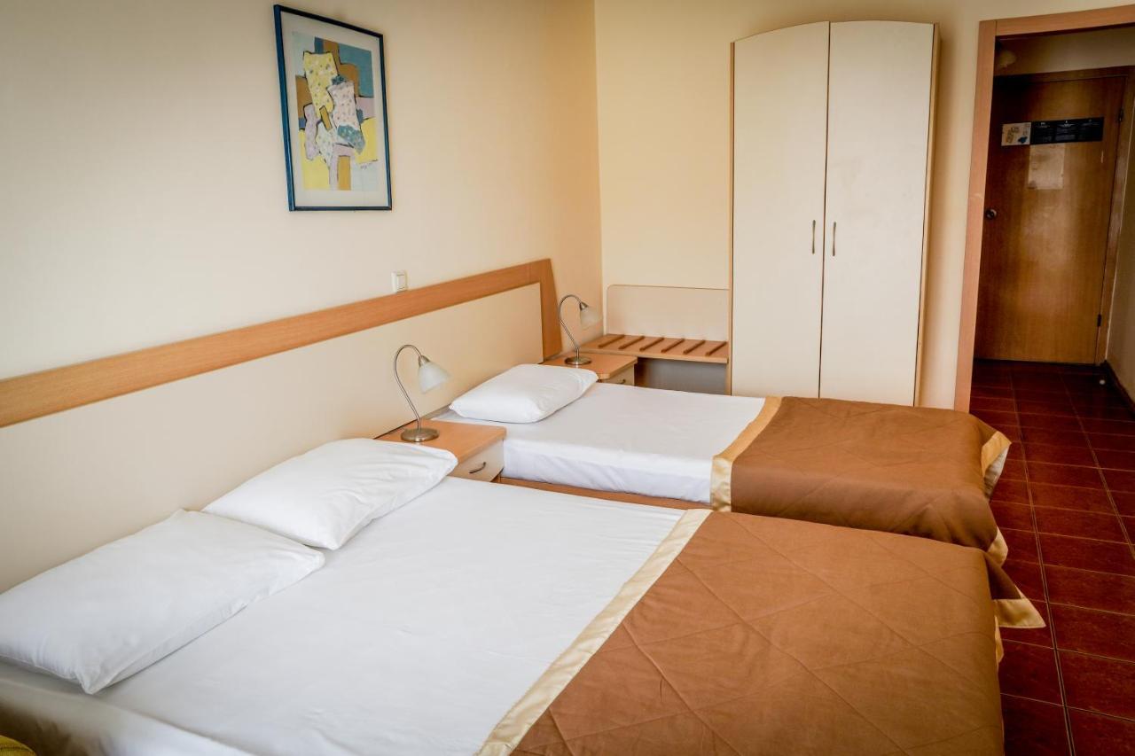 Vita Park Hotel & Aqua Park アルベナ エクステリア 写真